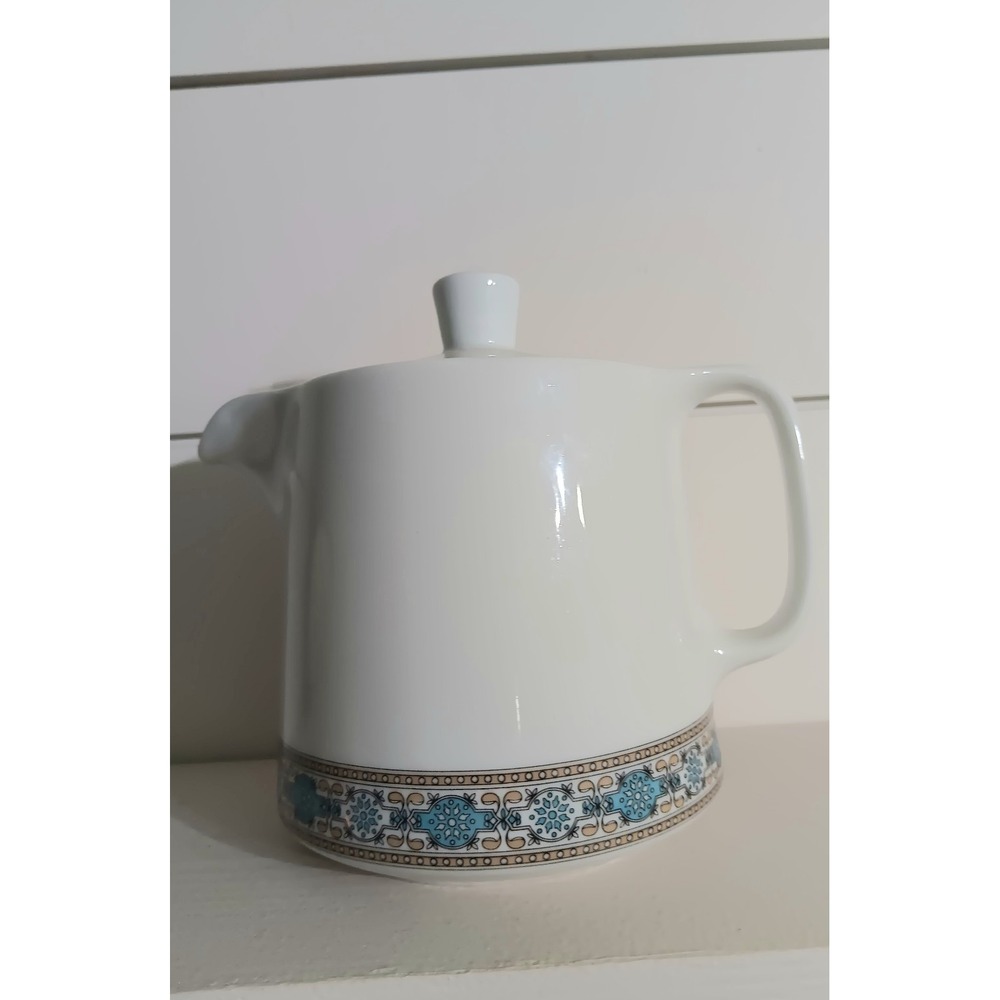 IPA creamer With Lid. Tan Blue Lattice Design Made In Italy